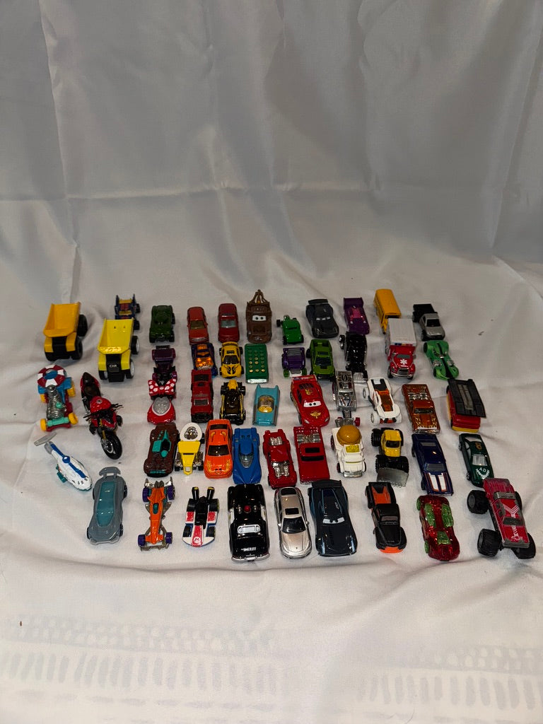 Hot Wheels - Set of Assorted Cars (52)