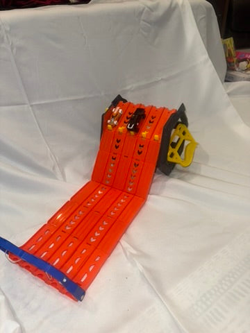 Hot Wheels - Car Carrying Case, Race Track